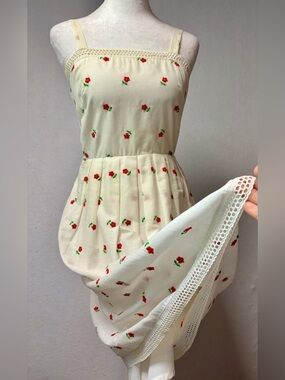 Vintage 1970s/80s Lanz Originals Embroidered Floral Prairie Cottagecore Sundress